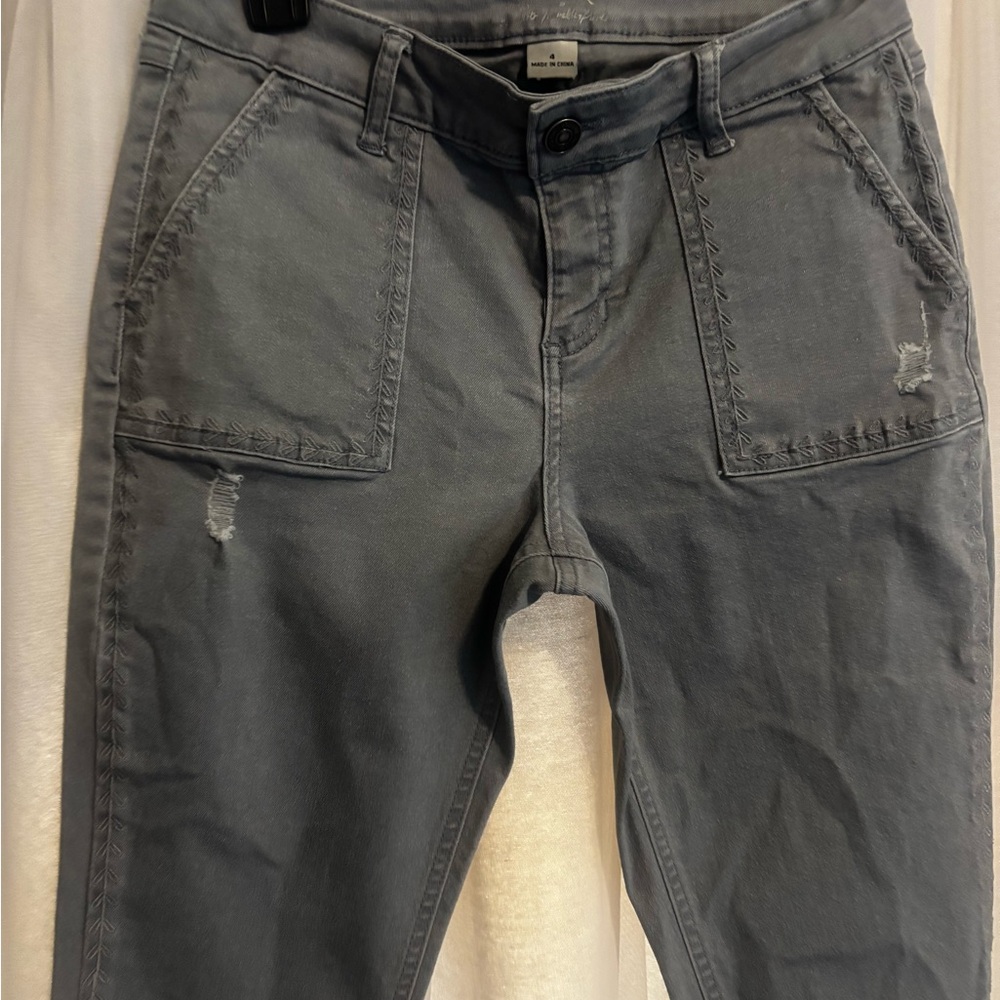 Women's Gray Skinny Jeans